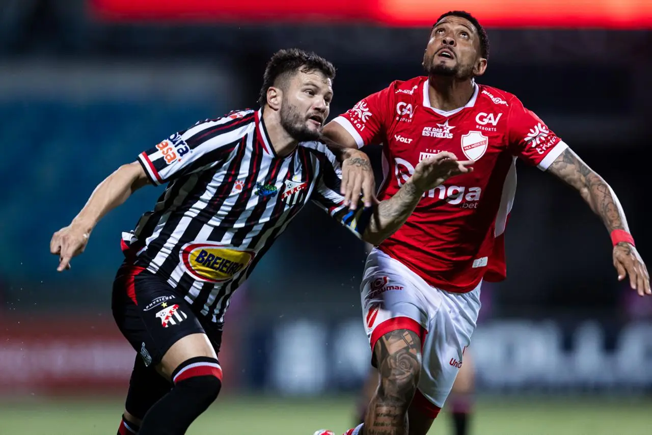 Vila Nova empata com Anápolis no Olímpico e avança para semifinal do Goianão