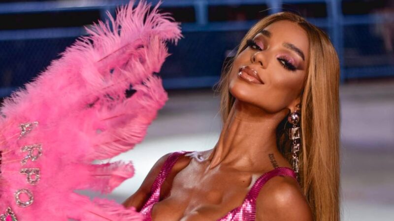 Mulher de Ludmila, após briga com a Beija-flor, em noite de Sapucaí