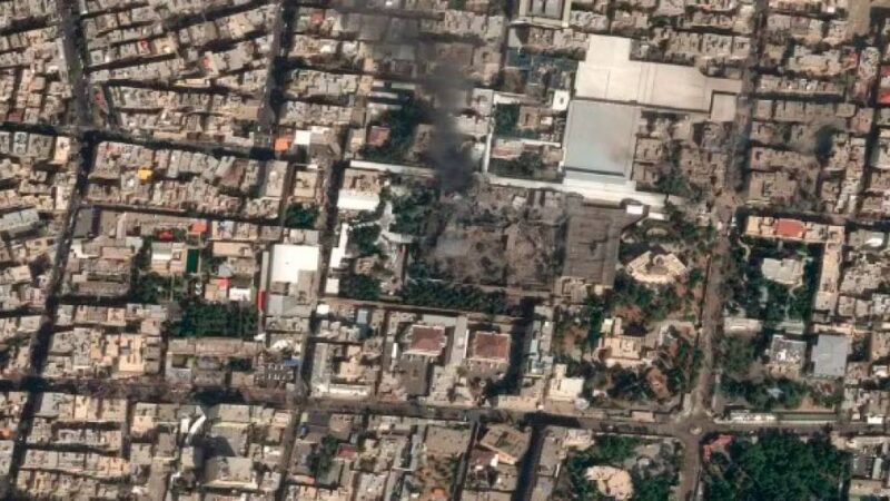 Imagens de satélite mostram destruição em complexo do alto comando de Khamenei no Irã
