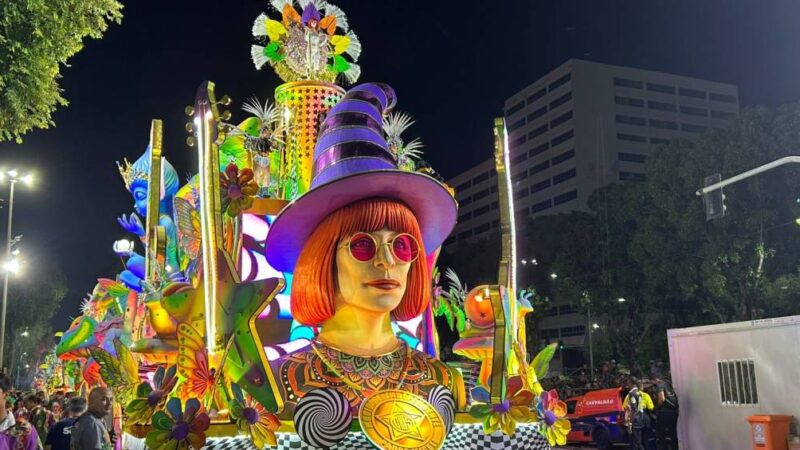 Mocidade faz de Rita Lee um grito por liberdade e dias melhores