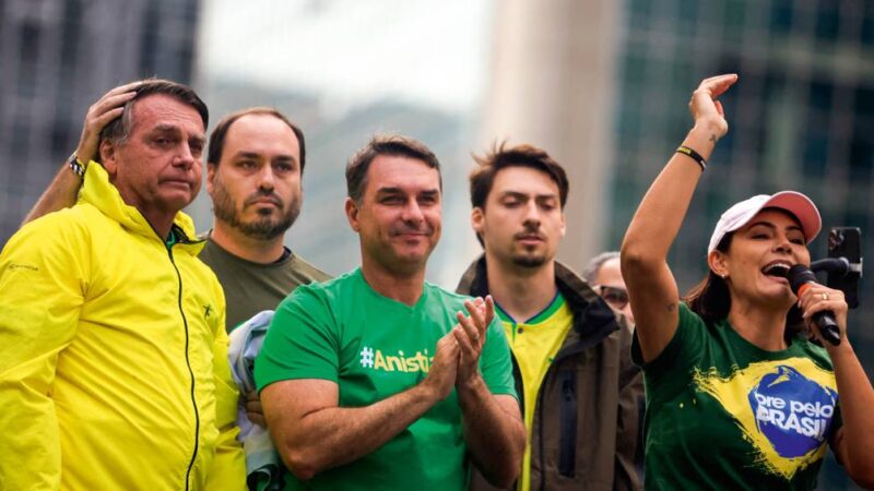 Valdemar defende vice mulher para Flávio, empodera Michelle e abre divergência no clã Bolsonaro