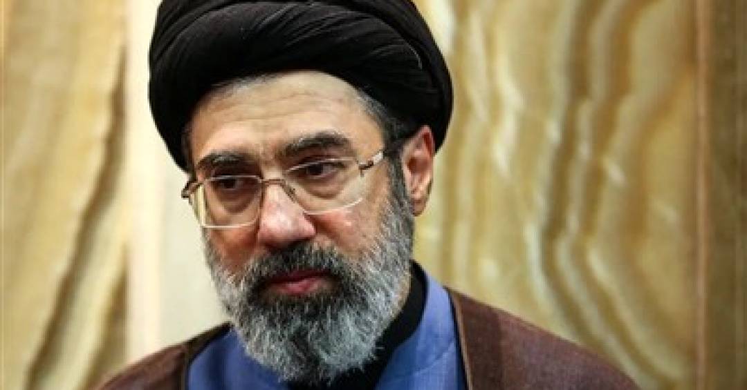 Quem é Mojtaba Khamenei, novo líder supremo do Irã