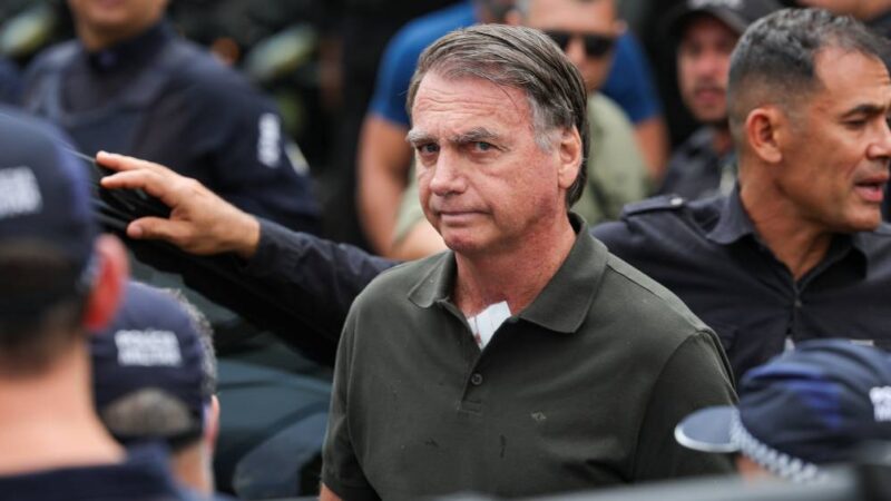 Moraes pede que PGR se manifeste sobre prisão domiciliar para Bolsonaro