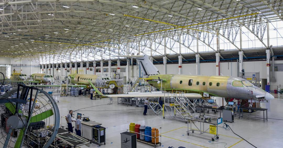 Projeto no Senado abre disputa por uso gratuito de hangares em aeroportos