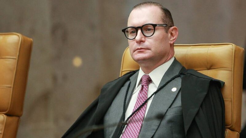 Zanin suspende eleição indireta para governador do Rio