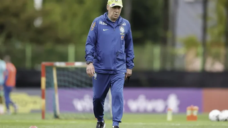 Ancelotti diz que lista da seleção brasileira para Copa do Mundo está quase fechada, mas que restam 4 vagas