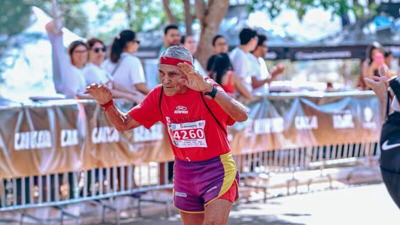 Aos 92 anos, maratonista de Goiânia soma mais de 100 provas concluídas