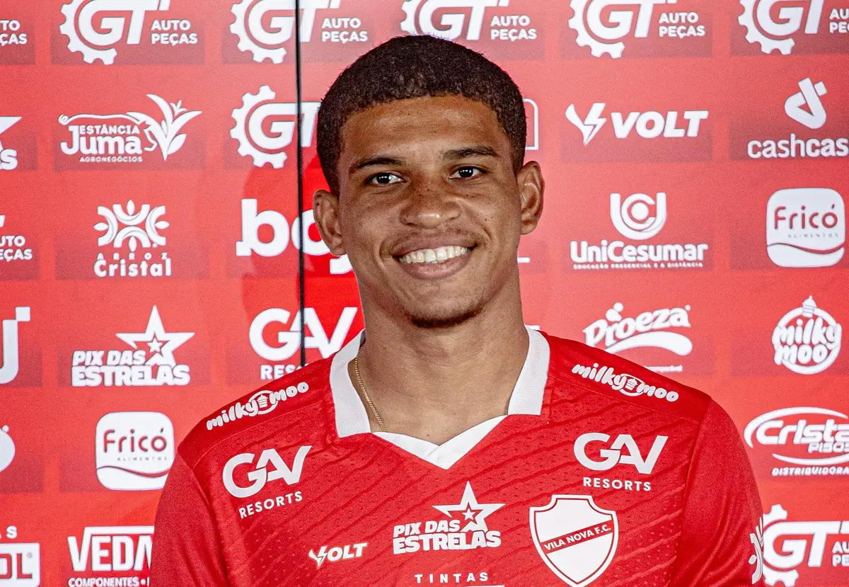 Após carreira no exterior, Caio Marcelo chega ao Vila Nova para primeira experiência profissional no Brasil