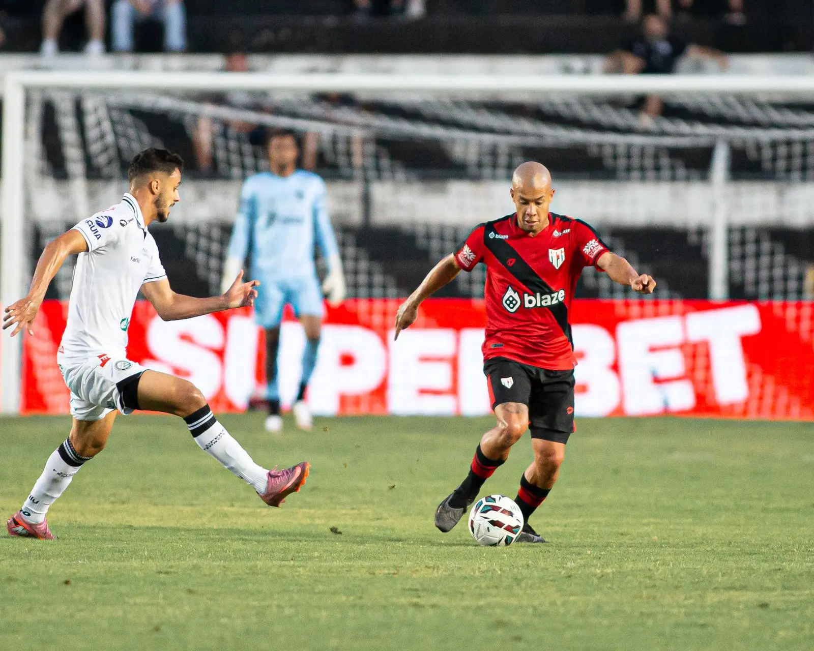 Atlético é superado pelo Operário-PR e inicia Série B com derrota