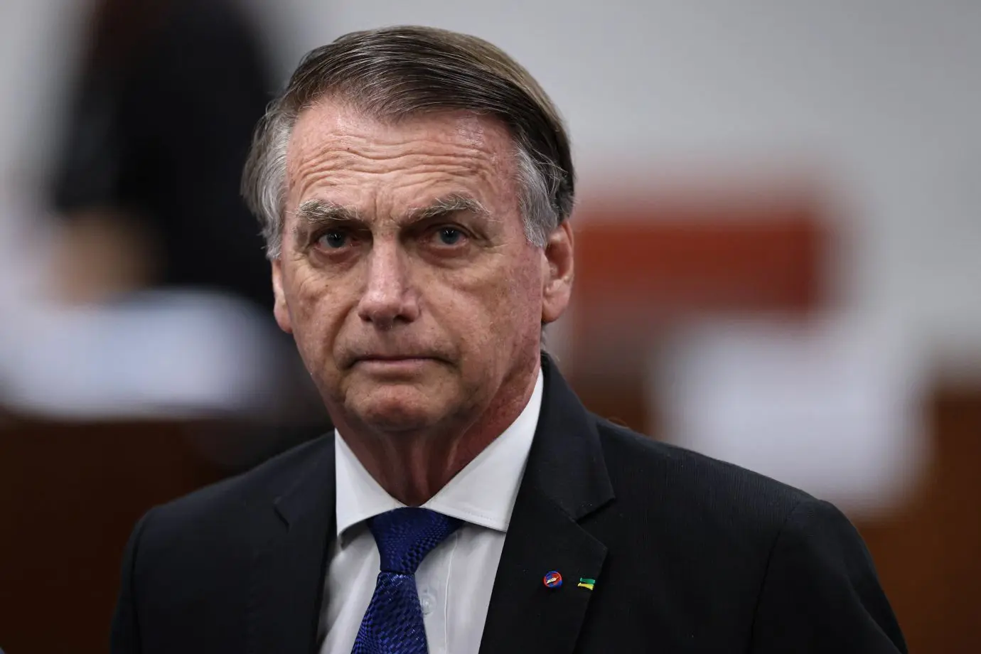 Bolsonaro está estável e sem febre na UTI, mas segue sem previsão de alta