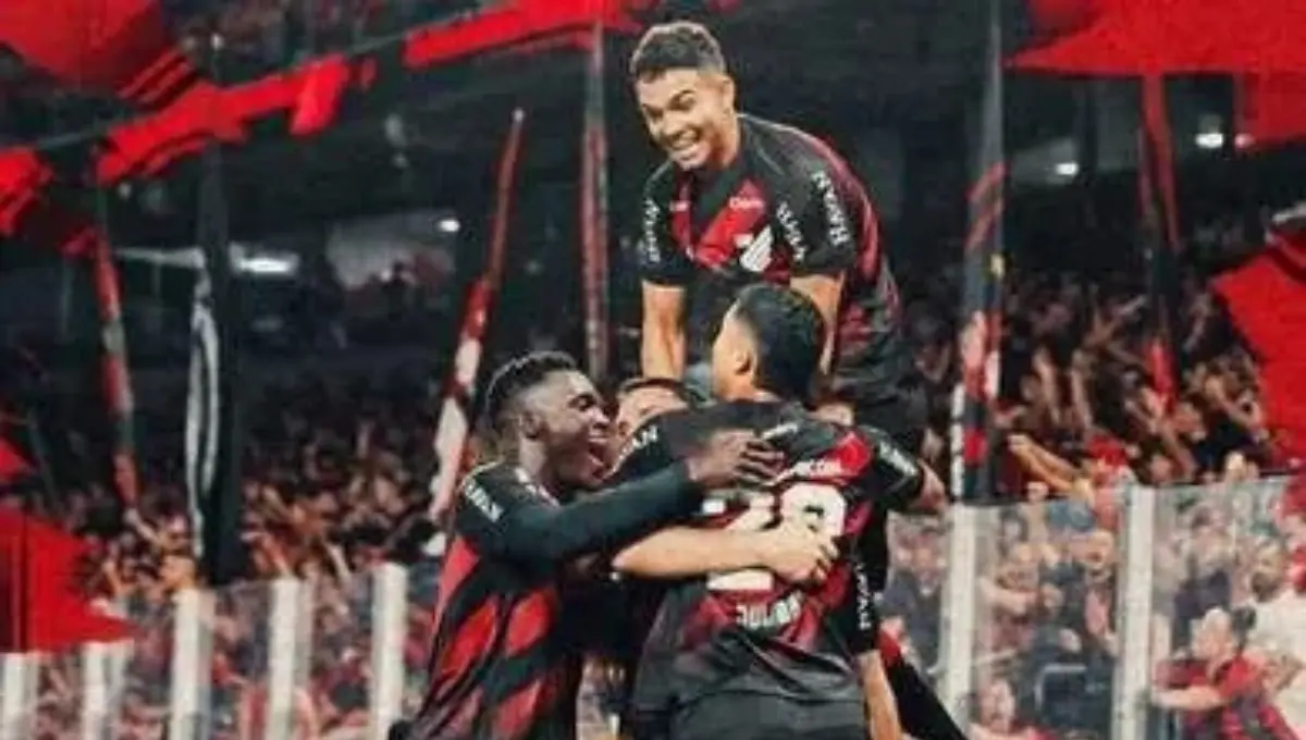 Brasileirão tem novo vice-líder após goleada do Athletico em casa