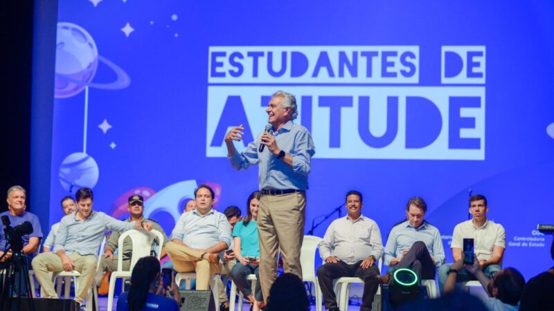 Caiado envia à Alego lei que cria Estudantes de Atitude