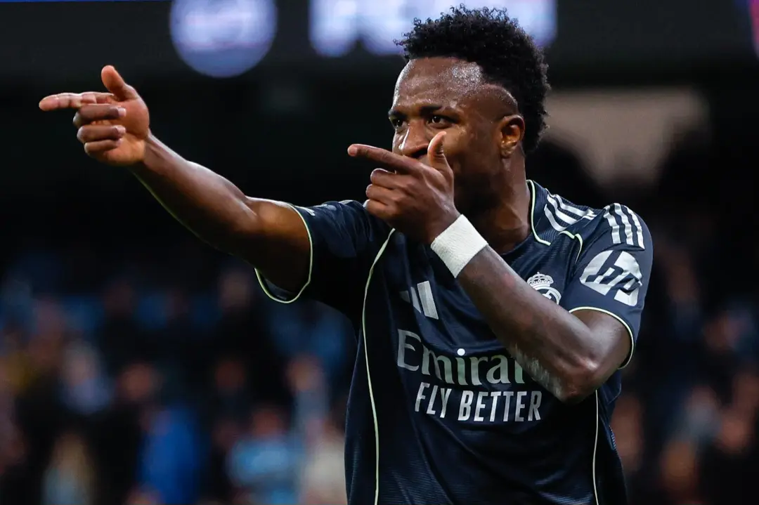 Com dois gols de Vinícius Júnior, Real Madrid despacha o City nas oitavas de final da Champions