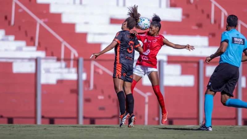 Com gol de zagueira, Vila Nova bate UDA e mantém embalo na Série A2