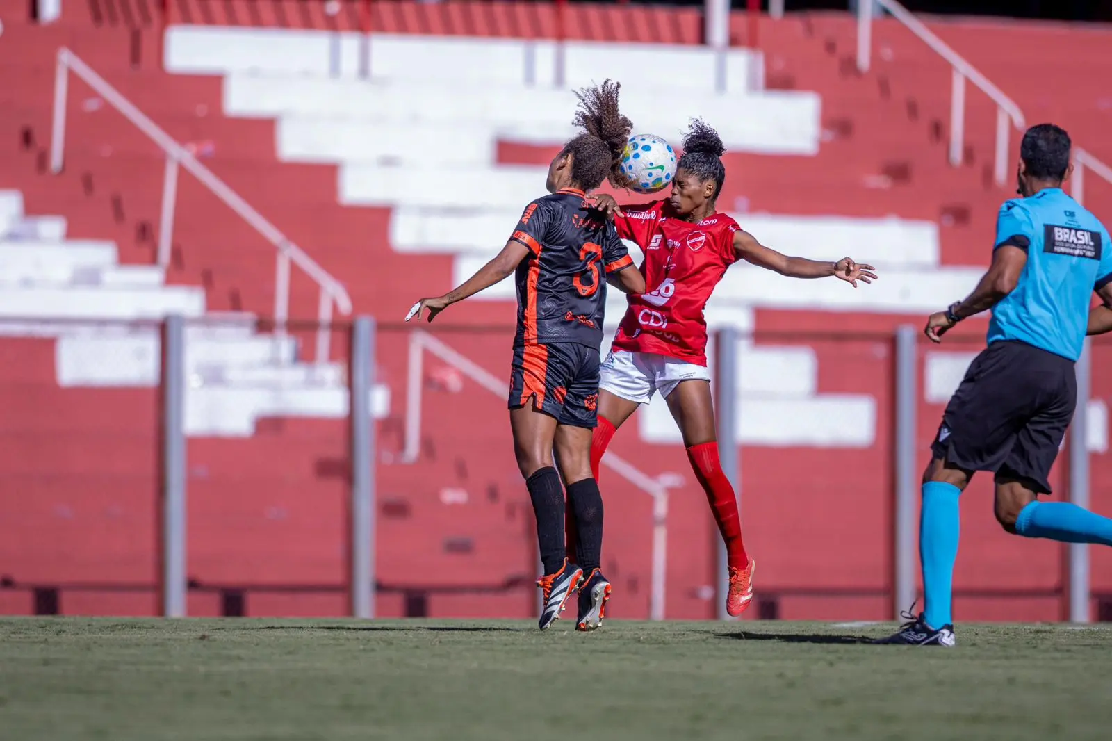 Com gol de zagueira, Vila Nova bate UDA e mantém embalo na Série A2