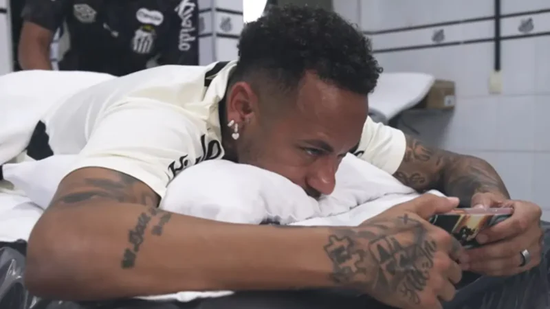 Confira a reação de Neymar ao não ser convocado por Ancelotti para a seleção