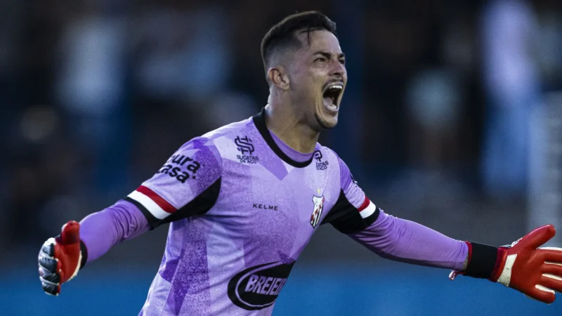 Confira as últimas contratações dos times goianos antes do fechamento da janela de transferências