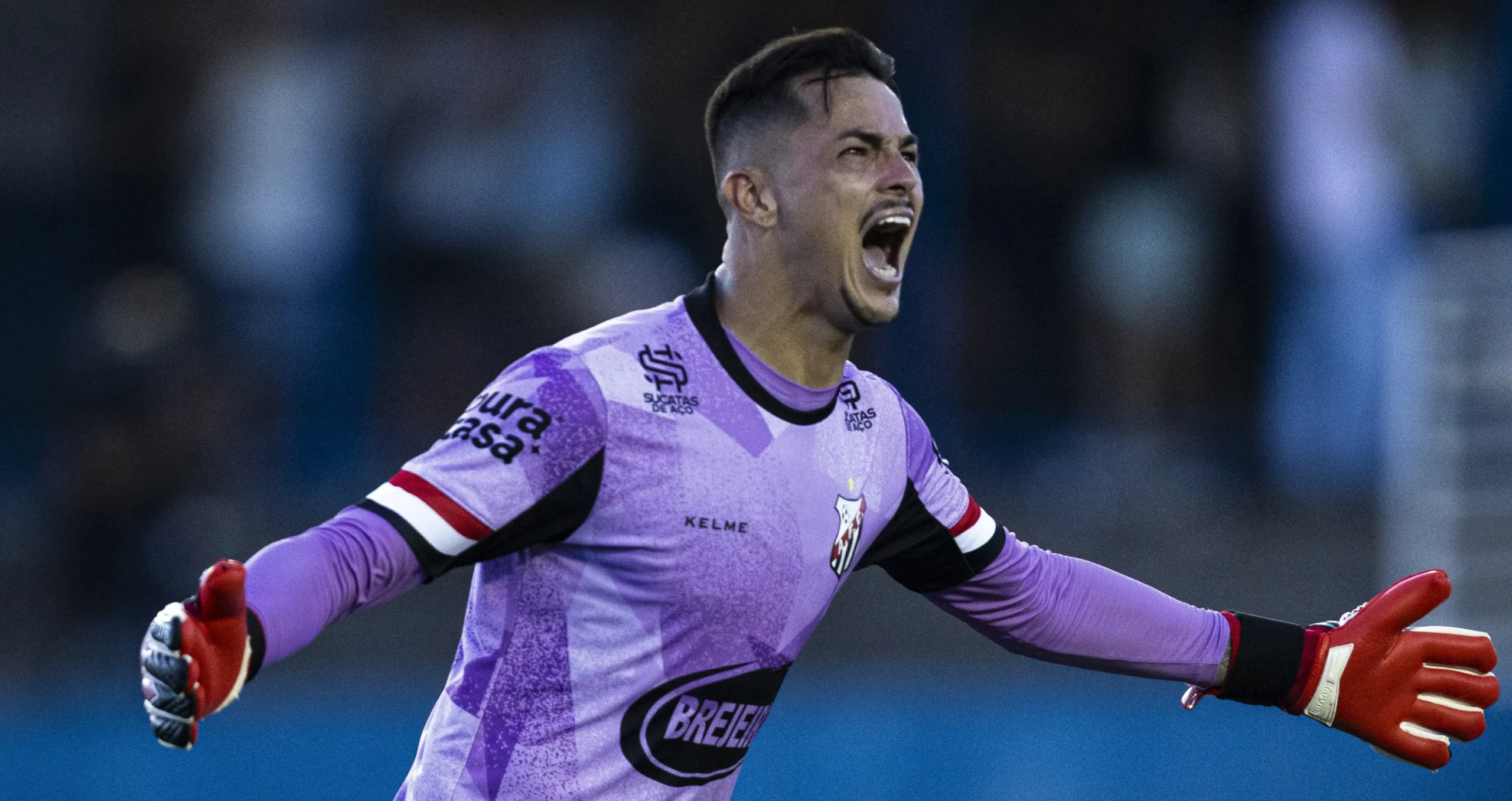 Confira as últimas contratações dos times goianos antes do fechamento da janela de transferências