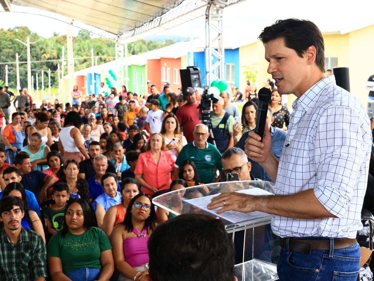 Daniel Vilela entrega 50 casas a custo zero em Novo Brasil