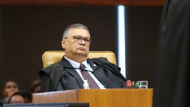 Dino proíbe aposentadoria compulsória como punição a juízes, desembargadores e ministros