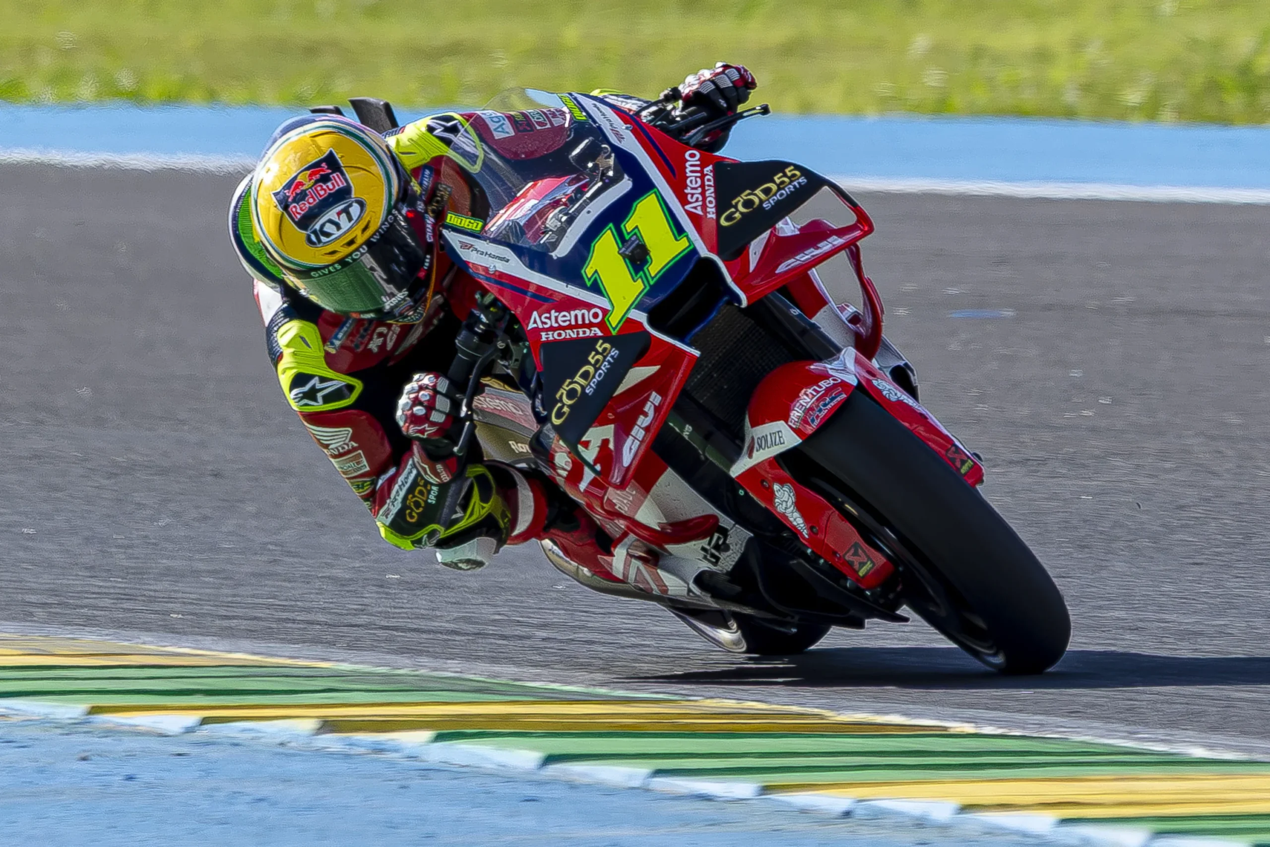 Diogo Moreira sofre com pedras na pista, mas aprova etapa de Goiânia da MotoGP