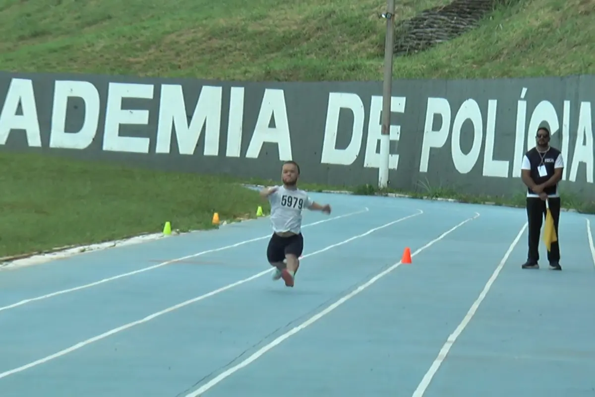 “Edital previa que não teria adaptações”, diz FGV sobre caso de goiano com nanismo em concurso para delegado de MG