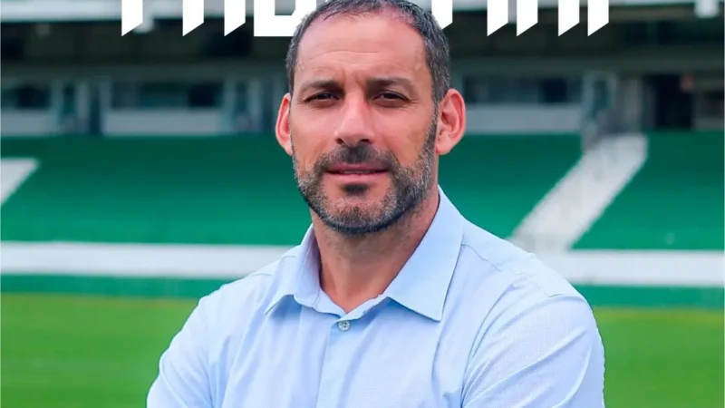 Ex-diretor de futebol do Vila Nova é anunciado pelo Guarani