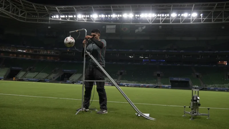 Fifa aprova novo gramado sintético e Palmeiras pode voltar a mandar jogos no Allianz Parque