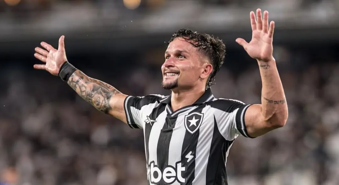 Fifa condena Botafogo a pagar dívida de R$ 35 milhões ao Zenit por Artur; clube vai recorrer