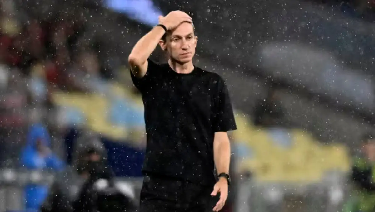 Filipe Luís é demitido mesmo após goleada e classificação para a final Campeonato Carioca