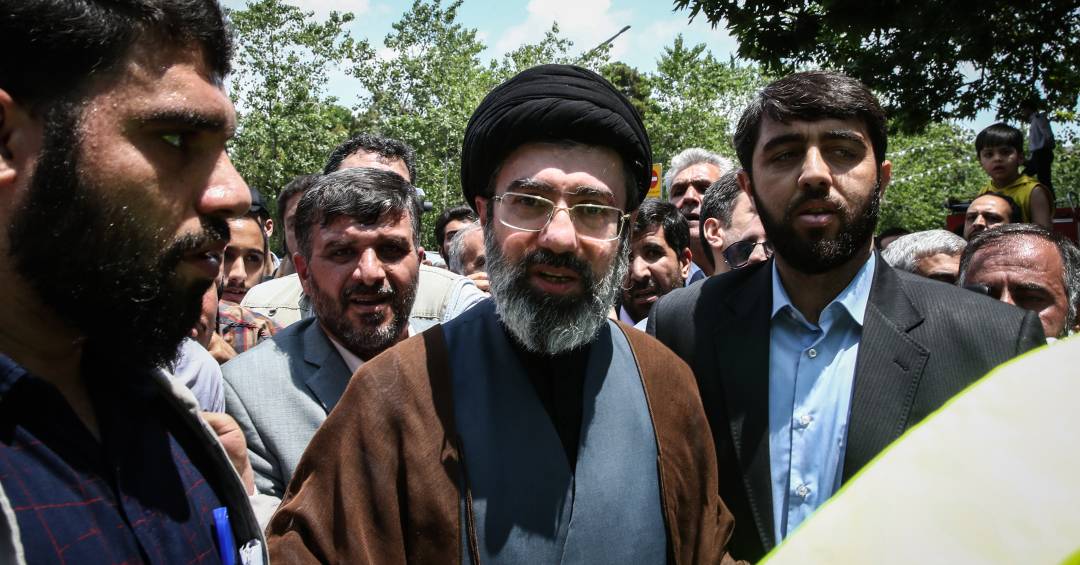 Irã anuncia aiatolá Mojtaba Khamenei como novo líder supremo