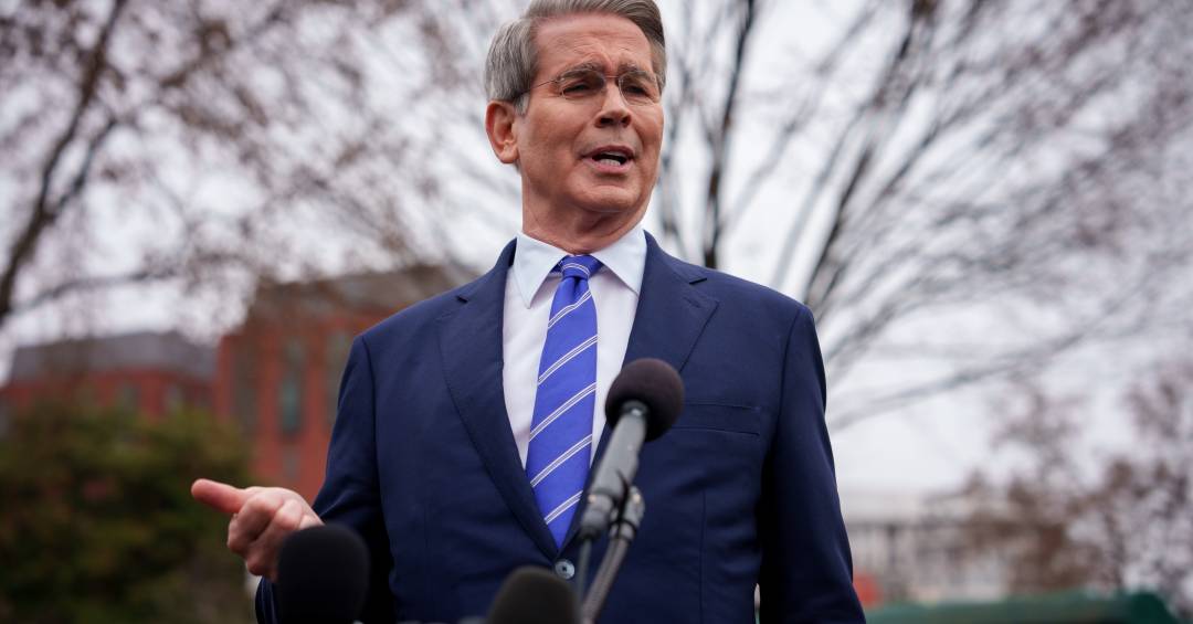 EUA permitem temporariamente venda de parte do petróleo russo