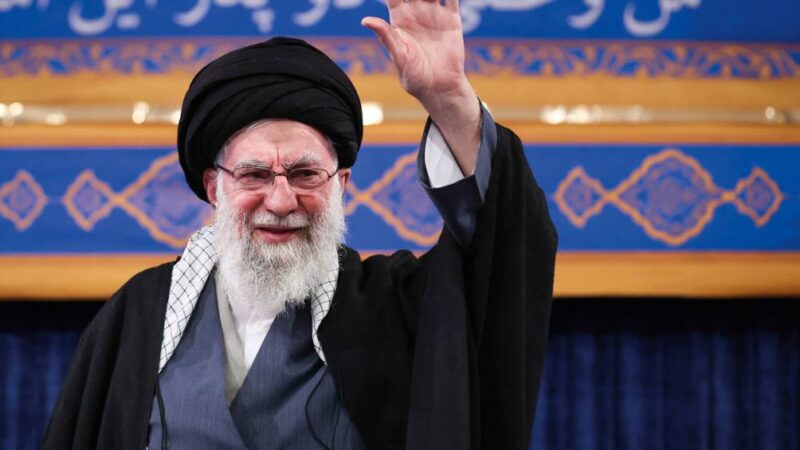 Irã confrma morte do líder supremo Ali Khamenei