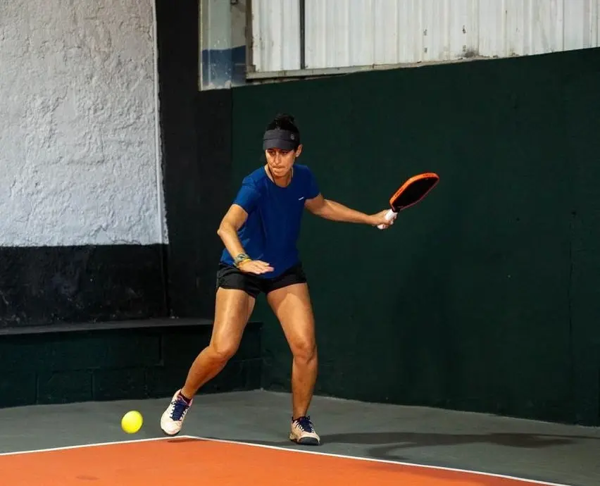 Goiânia recebe oficina de pickleball com ex-tenista Joana Cortez