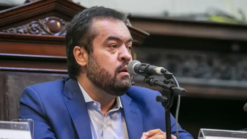 Governador do Rio de Janeiro renuncia para tentar evitar cassação