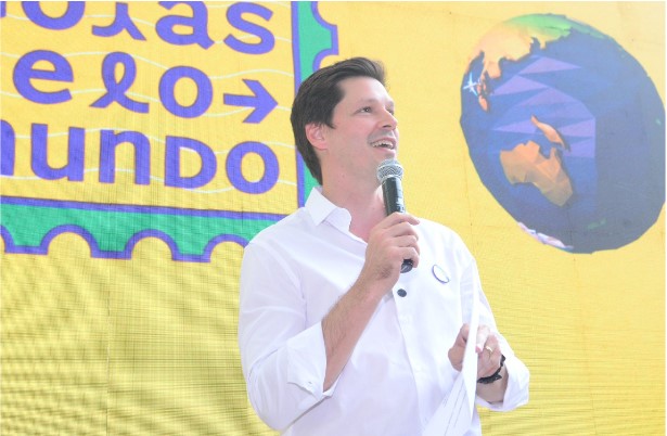 Governo abre 170 vagas de intercâmbio para alunos de Goiás