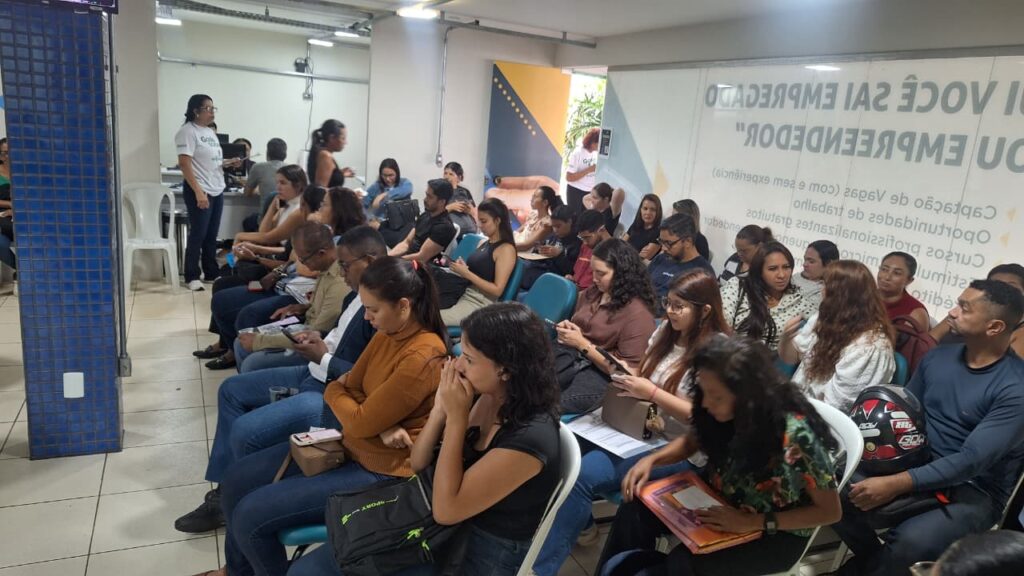 Governo realiza Feirão com mil vagas no comércio