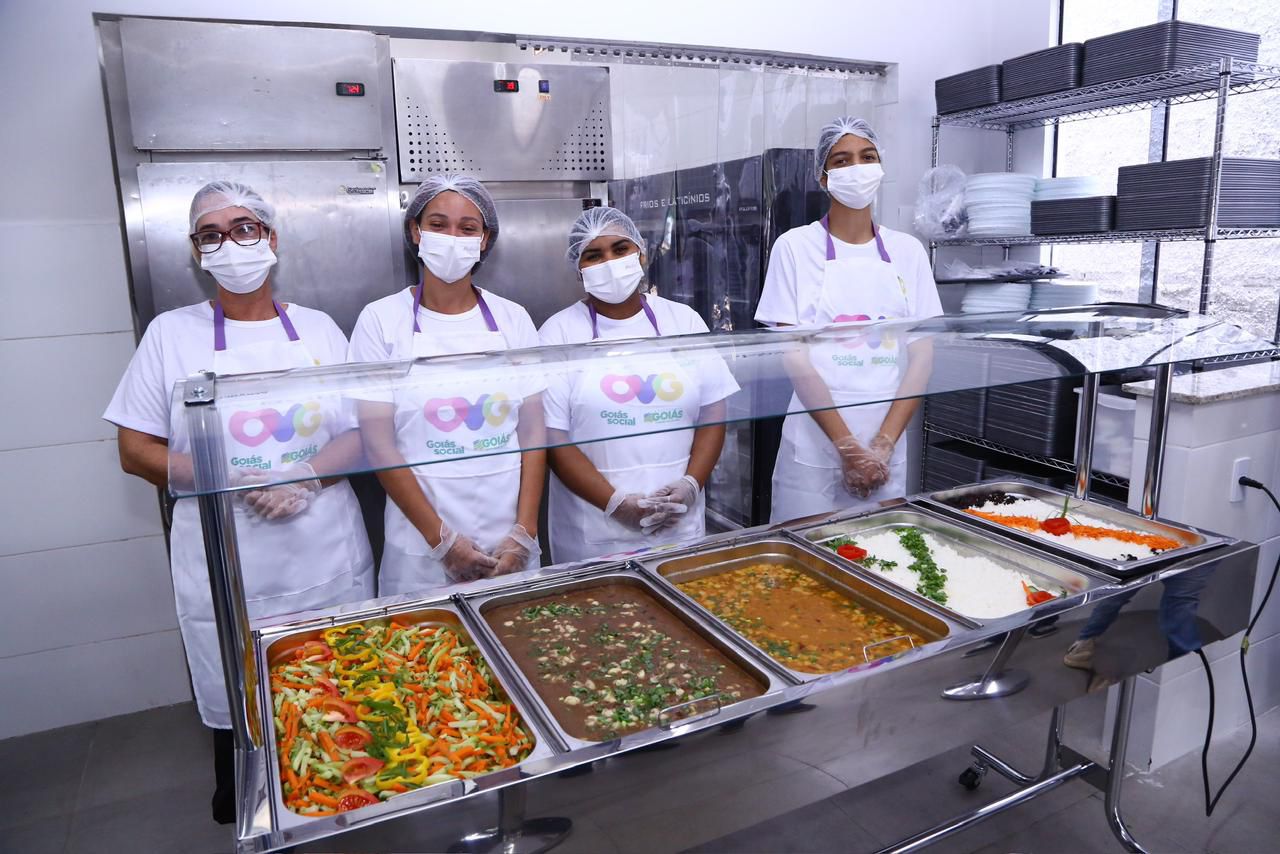 Gracinha Caiado inaugura Restaurante do Bem em Niquelândia