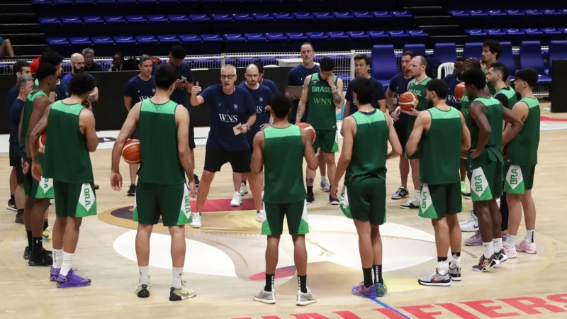 Já classificado para a 2ª fase das Eliminatórias, Brasil encara a Colômbia nesta segunda (02/03)