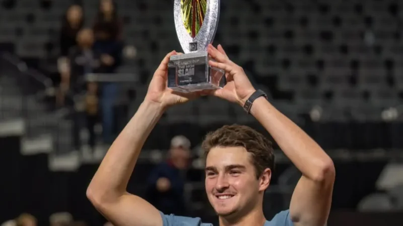 João Fonseca garante prêmio de mais de R$5 milhões com título em Las Vegas