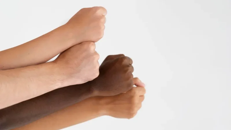 Justiça de Goiás determina inclusão de candidatos pardos em cotas raciais de residência médica