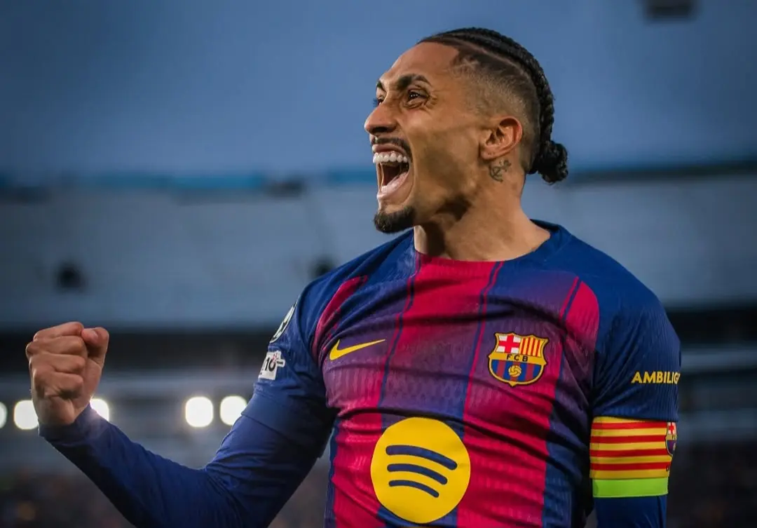 Lesão deixará Raphinha “de molho” por cinco semanas, diz Barcelona