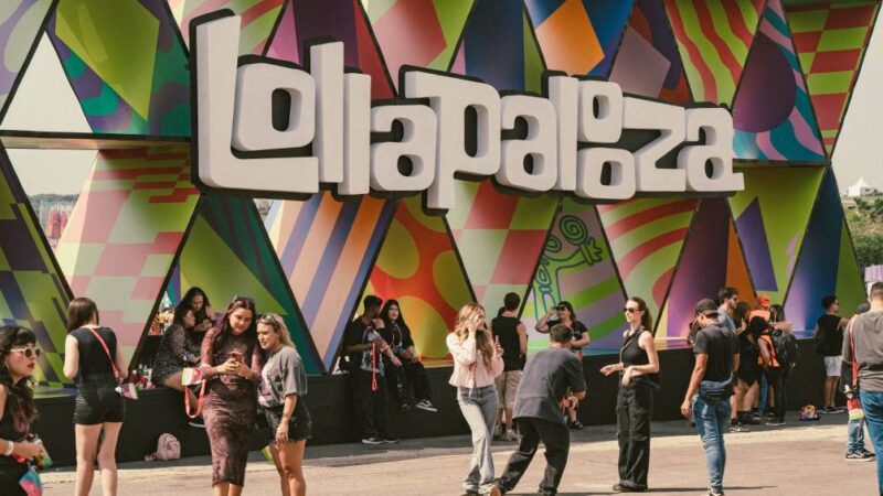 FBC abre show no Lollapalooza 26 com bandeira da Palestina