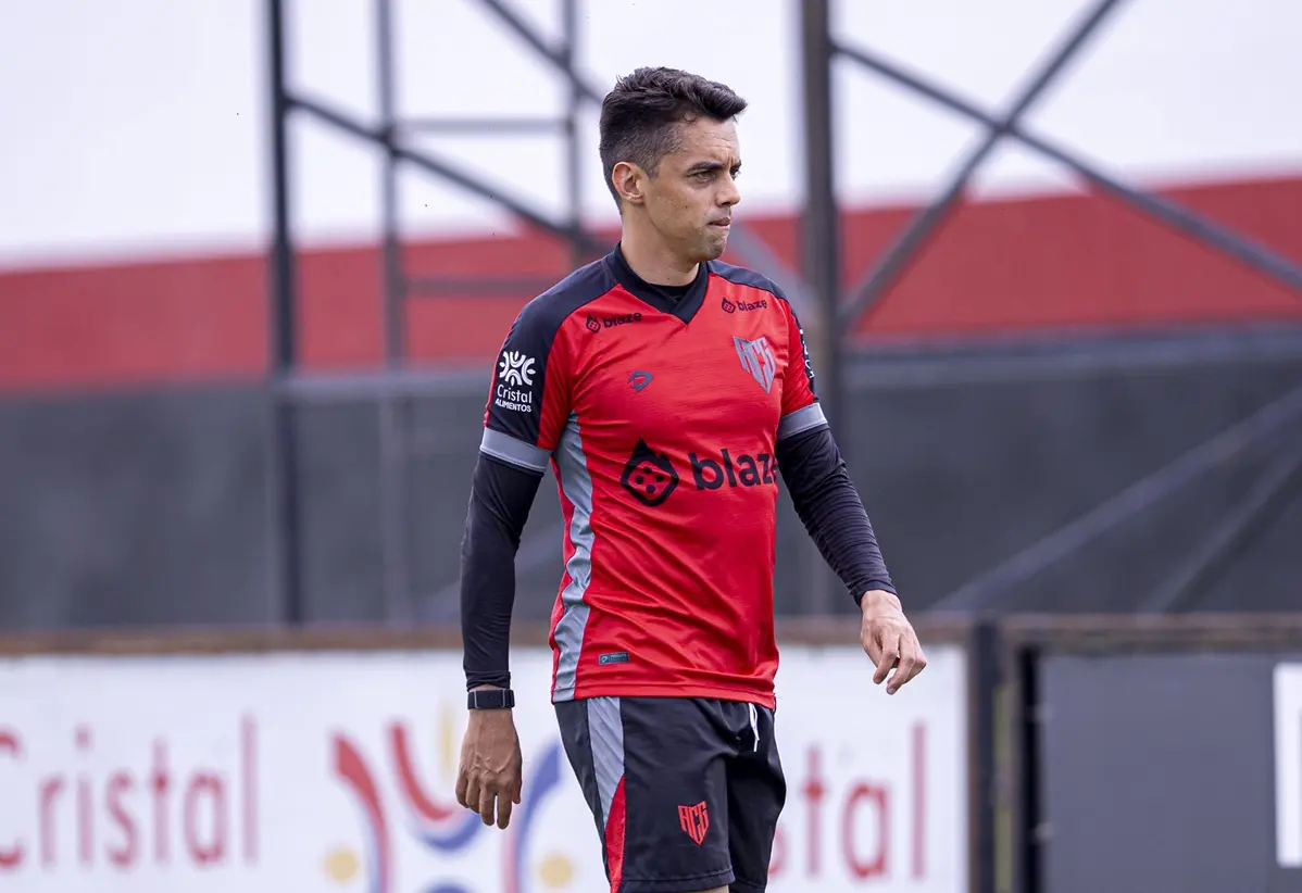 Matheus Ribeiro deixa o Atlético e deve acertar com o Náutico na sequência da temporada