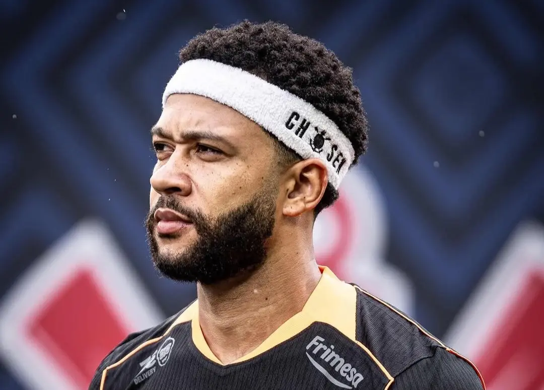 Memphis Depay, do Corinthians, se lesiona e inicará tratamento na Holanda