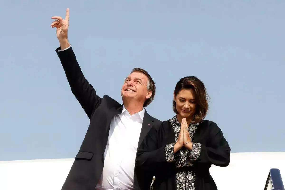 Michelle diz que prisão domiciliar trará ‘aconchego psicológico’ a Bolsonaro