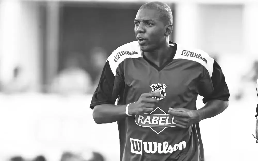 Morre Reinaldo Aleluia, ex-atacante do Vila Nova 