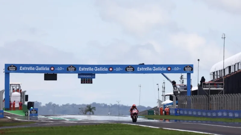 MotoGP: Reinauguração simbólica do autódromo é adiada após buraco na pista