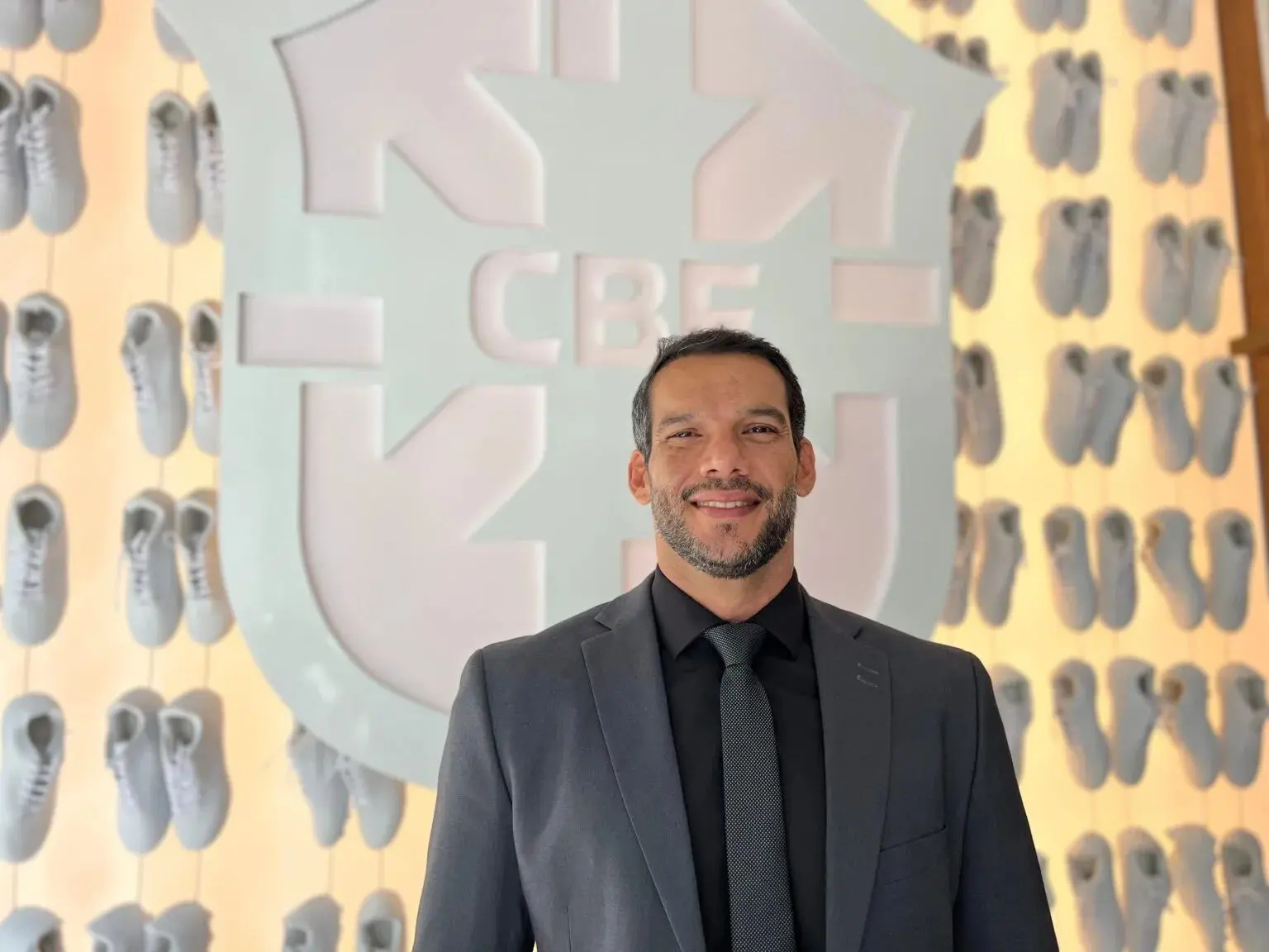 “Não vai ter Brasa”, afirma Samir Xaud sobre nova polêmica envolvendo uniforme