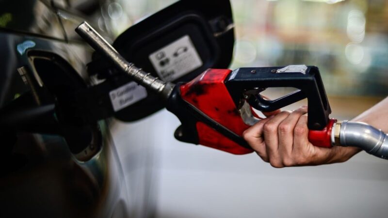 PF abre inquérito para apurar se postos estão cobrando preços abusivos em combustíveis